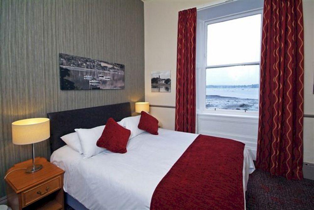 Ardencaple Hotel By Greene King Inns Helensburgh Exterior photo